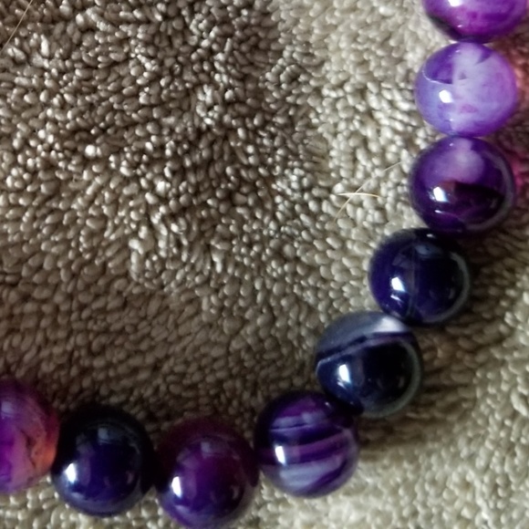 💛 Purple Striped Agate Beaded Bracelet - Picture 5 of 7